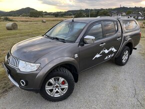 MITSUBISHI L200 2,5DID 131kw kožený paket r.v.2013 - 19