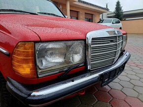 Mercedes-Benz E trieda Sedan 123 200B 72kW Piano - 19