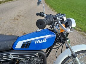 YAMAHA DT-E 125 - 19