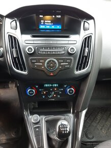 Ford Focus Kombi 1.0 EcoBoost 125k Titanium - 19