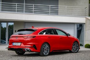 Kia ProCeed 1.6 T-GDi GT A/T - 19