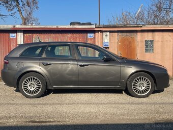 Alfa Romeo 159 JTS 2,2 136 kw top stav - 19