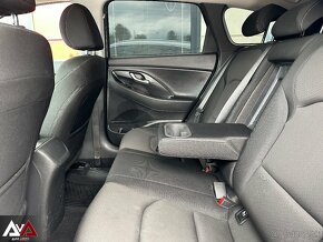 Hyundai i30 CW 1.6 CRDi Family, v Záruke, 127 145km, SR - 19