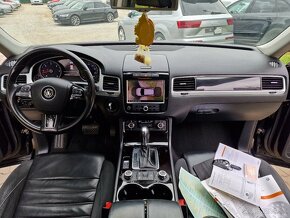 Volkswagen Touareg II 3.0 V6 TDi A/T8 240k 4x4 (diesel) - 19