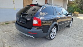 Škoda Octavia Combi 2.0 TDI CR DPF 4x4 Scout DSG - 19