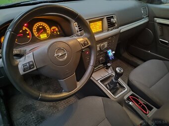 Opel Vectra combi  1,9TDI 88kw 2006 295000km - 19