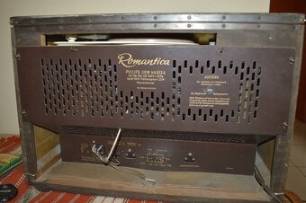 predam krasne starozitne gramoradio PHILIPS - 19