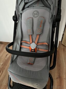 CYBEX Gold Eezy S+ 2 Lava Grey - 19