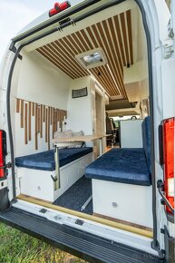 Autokaravan na Predaj Fiat Ducato Prerobenie pre 4 - 19