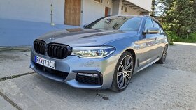 BMW Rad 5 Touring 530d xDrive M-PACEKT  265 PS ADAPTIVE LED - 19