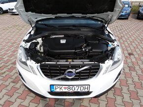 Volvo XC60 D5 (151kW) AWD Kinetic Geartronic - 19