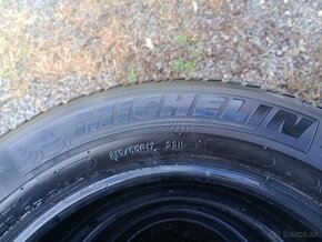 zimné pneumatiky 215/65r17- 2ks Michelin. - 19