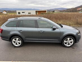 Škoda Octavia Combi 2.0 TDI Scout DSG 4x4 - 19