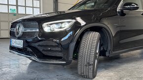 Mercedes-Benz GLC SUV 300 de 4MATIC A/T AMG - 19