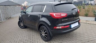 Kia Sportage 2.0.CRDI 4X4 KÚPENÉ V SR  130000KM - 19