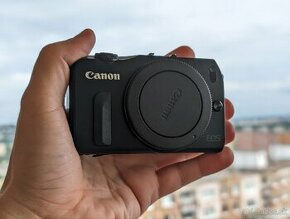 Canon EOS M