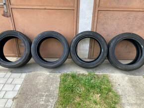 Predam pneu 255/45 R18 Hankook a Falken