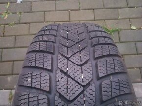 Zimné pneu Pirelli Sottozero 3 205/50 R17 XL