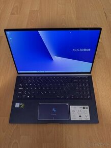 ASUS zenbook 15 s touchpadom