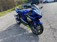 Rozpredam Suzuki GSX-R 600 K1-K3