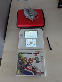 Nintendo 2DS + Super Mario Kart 7