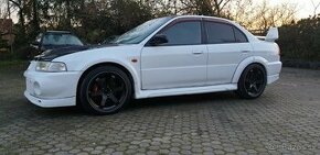 Mitsubishi Lancer EVO 6 už ľavostranné, 1999, biele, pekné,