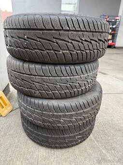 Matador 215/60R16 zimné