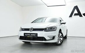 e-Golf A/T, LED, Kamera, VirtualCockpit, Vyhr. čelné sklo