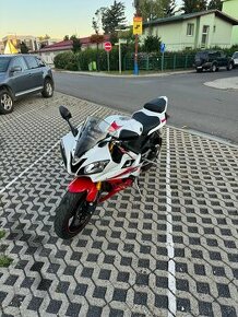 Yamaha r6