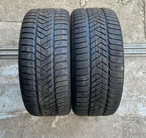 Predam 2ks zimne pneu 245/30 R20 Pirelli Sottozero3