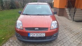 Ford Fiesta 1.25 zetec KRASNE ZACHOVALA