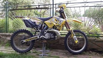 SUZUKI RM 250 - 1