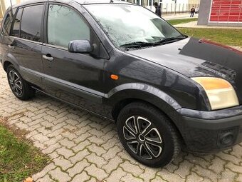 Ford fusion 1.4 59 kw benzin - 1