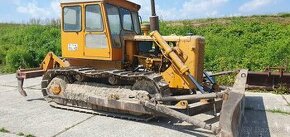 Buldozer caterpillar D4