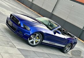 Ford Mustang 5.0 Cabrio - 6st. manuál