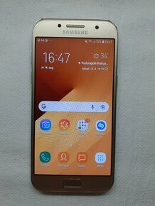 Samsung Galaxy A3 2017 - 1