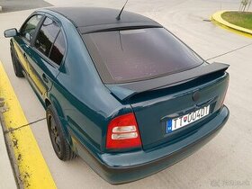 Presah strechy / strešný spojler pre ŠKODA OCTAVIA 1U