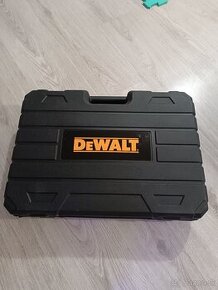 Dewalt  aku naradie