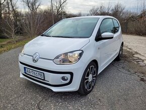 Volkswagen UP High, klima, navi