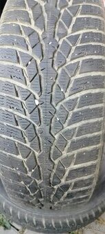 Predám 2 zimné pneumatiky 215/65 R16 102H Nokian