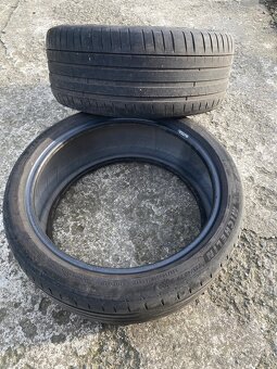 Michelin PILOT SPORT 4 letné 235/40 R19