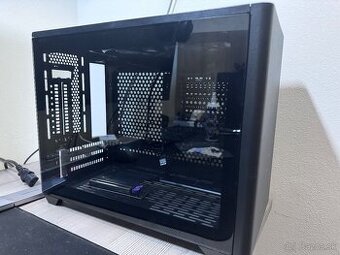 CoolerMaster NR200