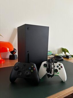 Xbox Series X s bohatým príslušenstvom