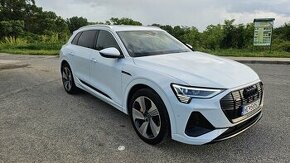 AUDI E-TRON QUATTRO 55 - 2x S-LINE 300KW TOP STAV ZARUKA - 1