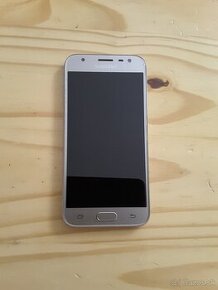 Predám Samsung Galaxy J330 Gold