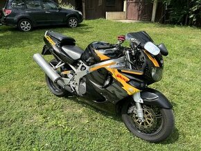 CBR 900 RR REZERVOVANA