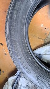 Darujem 2 ks zimných pneumatík Nokian 225/60 R18