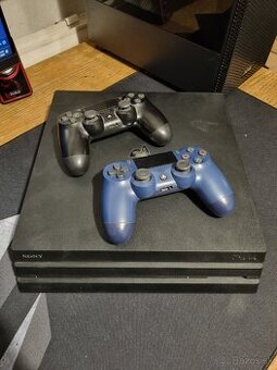 PS4 PRO 1TB + 2 Ovládače