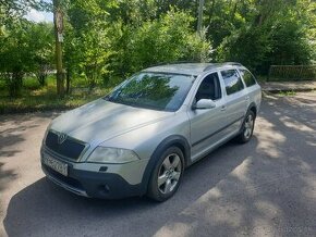 Predam škoda octavia 2 scout 2.0TDI - 1