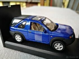 Predám kovový model auta  Land Rover Freelander  1:43